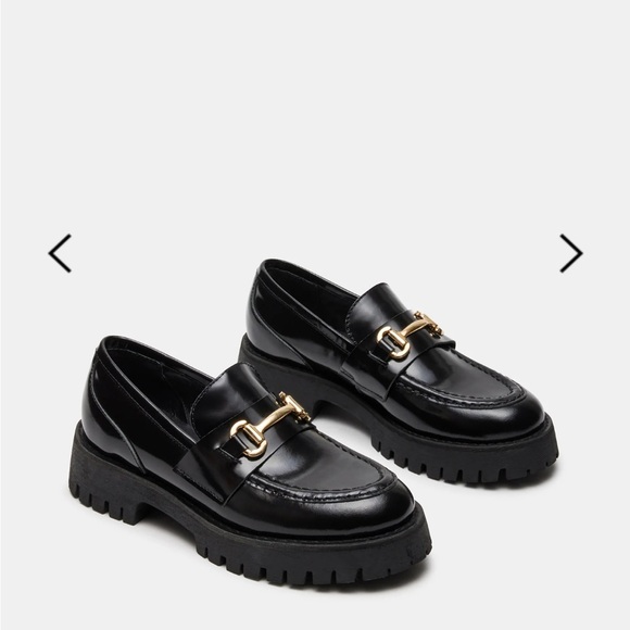 Steve Madden Shoes - Steve Madden Black Loafers with Gold Buckle